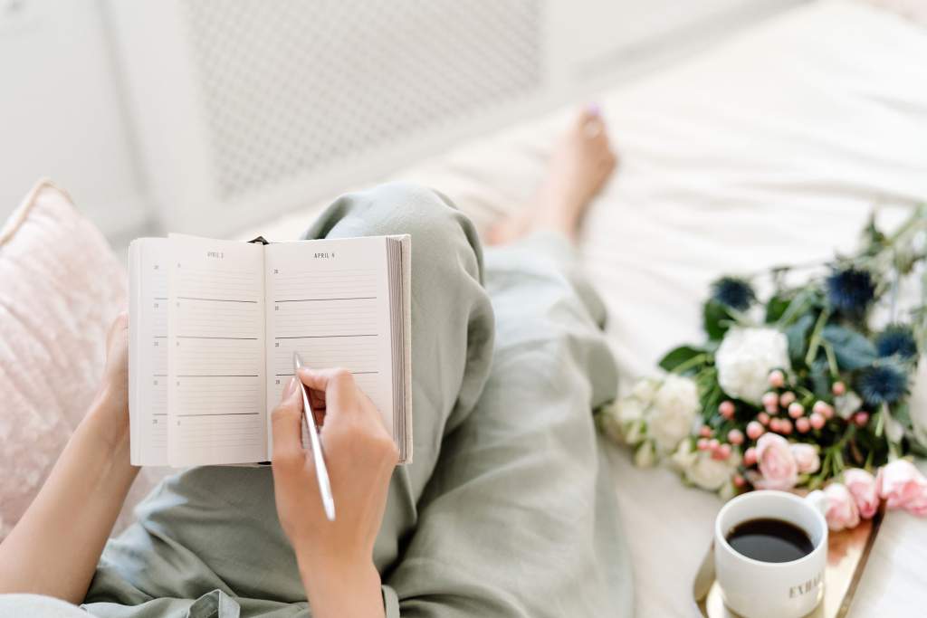 100 self love journal prompts to help you fall in love deeply with yourself